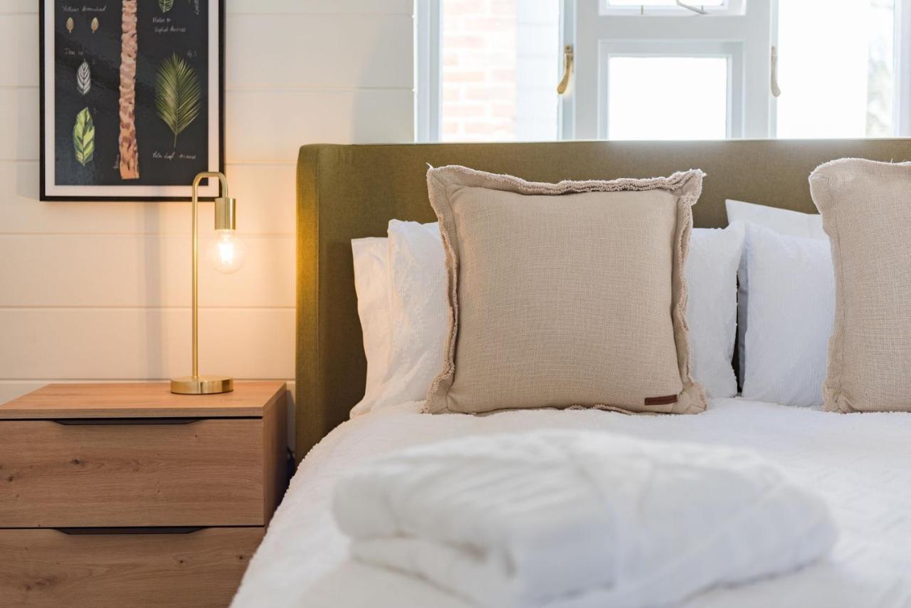 Wheelwrights Cottage By Bloom Stays Staple Cross エクステリア 写真